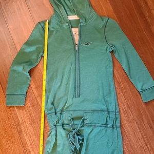 Hollister 3/4 sleeve sweatshirt